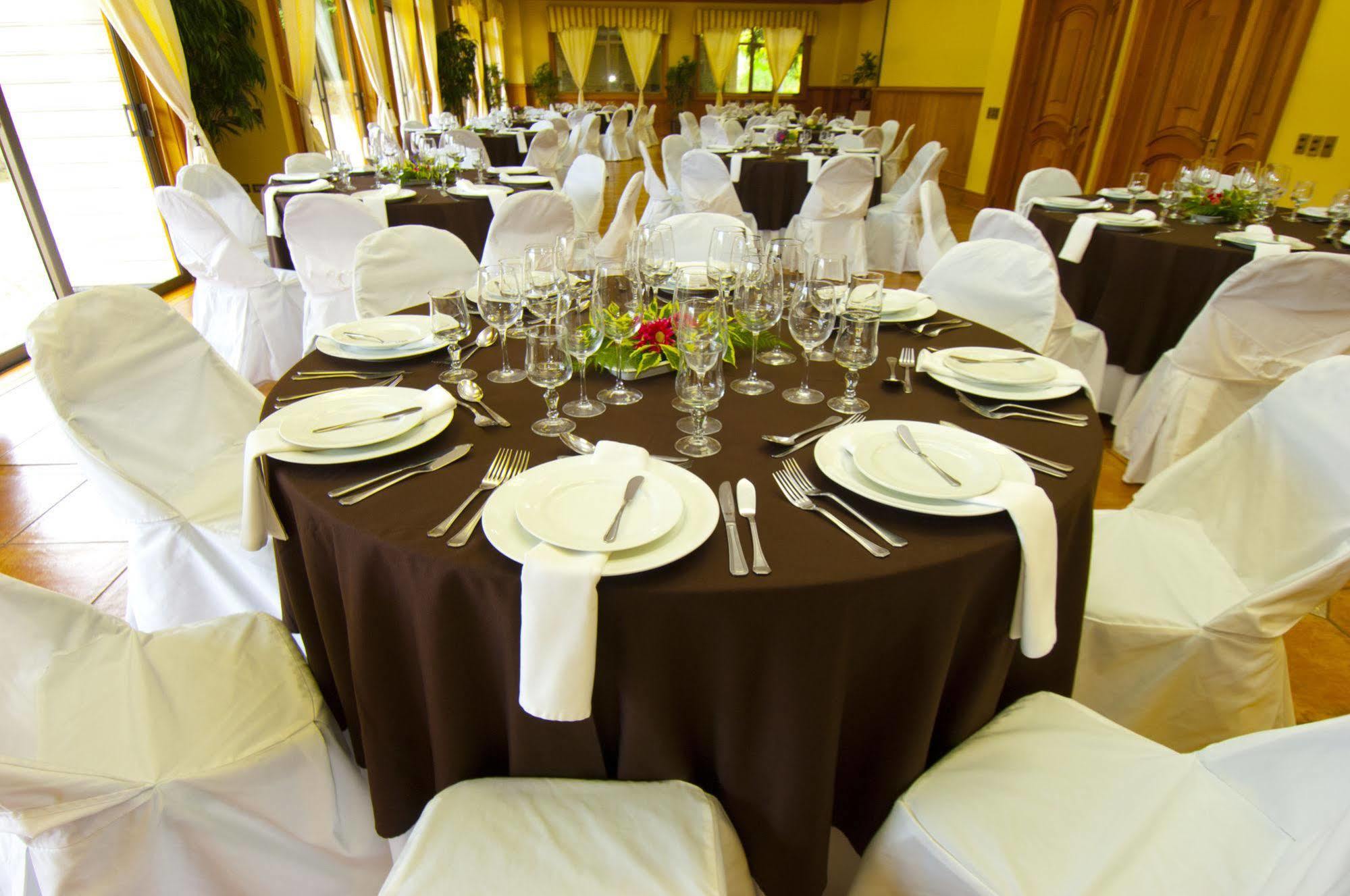 Loberias Del Sur Hotel Пуерто Чакабуко Екстериор снимка